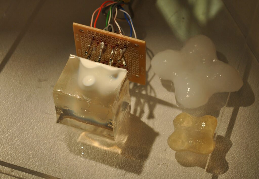 2012 11 28 gel phase change local activation LARGE